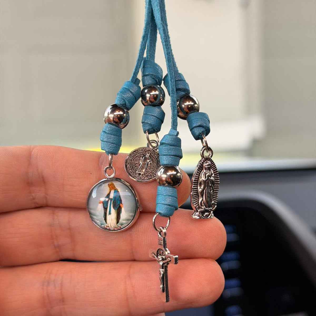 Colgante de Super Protección María